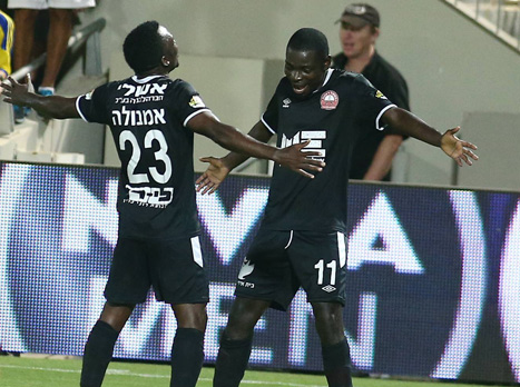 קנגאווה עם אמבולה. גם אחיו יגיע לישראל? (אלן שיבר)