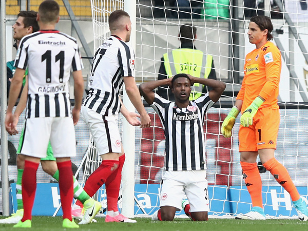 טוואטחה. בפרנקפורט מבקרים, במועדון מגנים (getty)