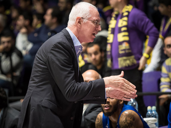 נשמע עצבני בסיום. שיבק (מנהלת הליגה)