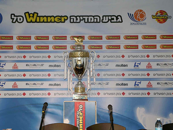 כולם חולמים על הגביע (אלן שיבר)