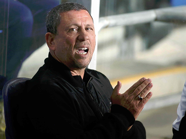 קלינגר. סטירה מצלצלת (אלן שיבר)