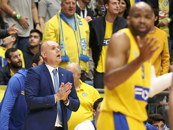 גם ספאחיה וטיוס בין הנענשים (אלן שיבר)