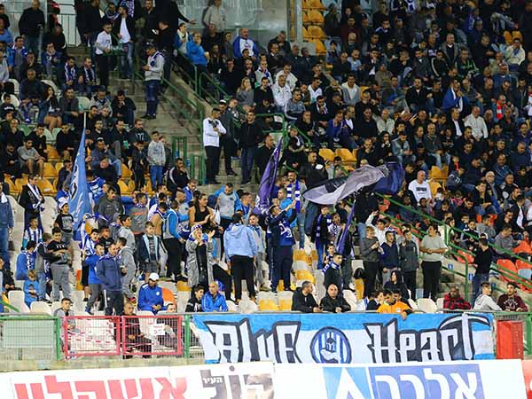 הקהל שמח לראות את הקאמבק של איילה (לירון מולדובן)