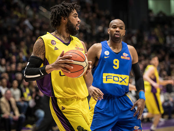 רייס. 10 נקודות במחצית (מנהלת הליגה)