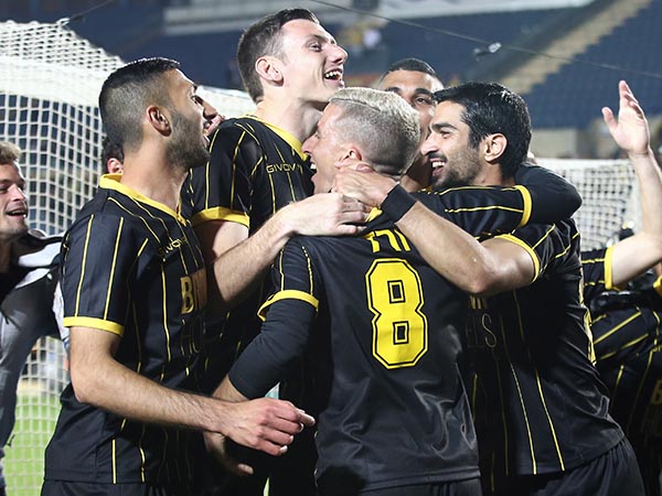 ניצחון בפתיחת הפלייאוף (אלן שיבר)