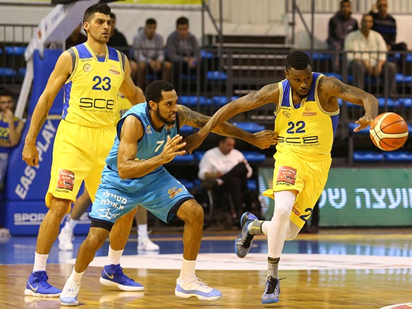 הנרי המשיך במומנטום (מנהלת)