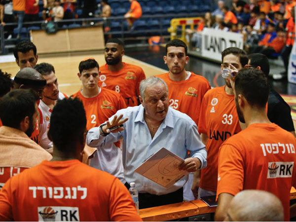 שרף. חזר אחרי שנתיים וניצח בבכורה המחודשת