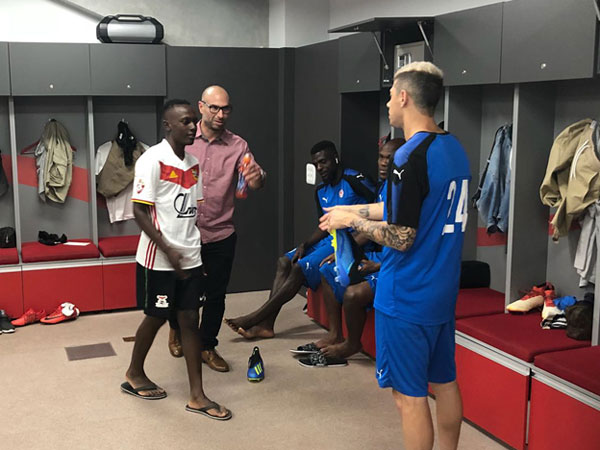 המפגש עם מליקסון בחדר ההלבשה (בן בודה, וסרמיליה)