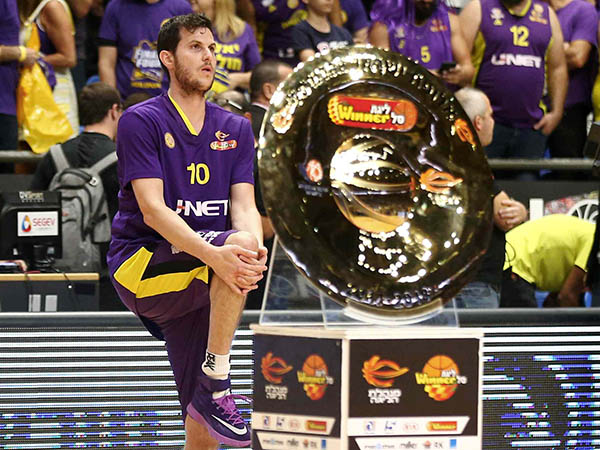 פניני רצה לחגוג תואר על חשבון מכבי (אלן שיבר)