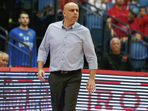 זילברשטיין, סגר מוקדם את בניית סגל הזרים (אלן שיבר)