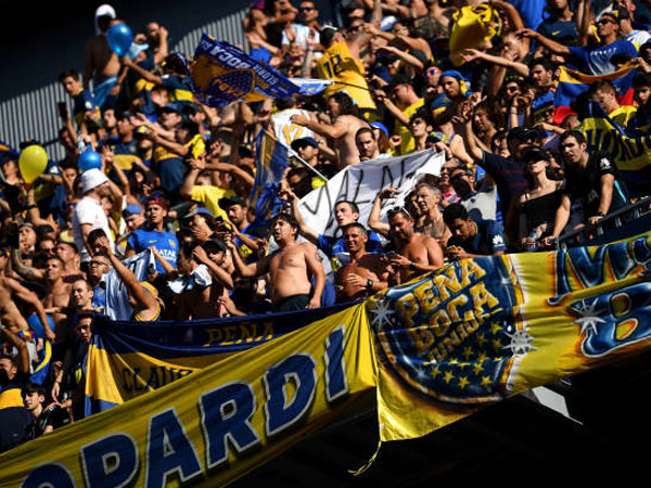 הביאו את הבומבונרה לספרד. אוהדי בוקה (getty)