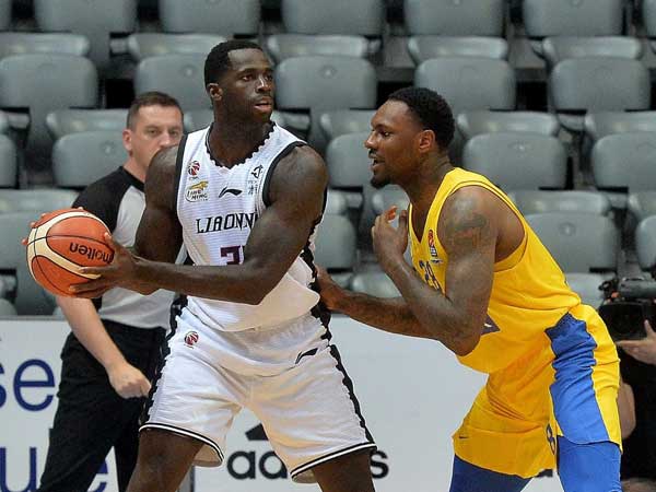 טאריק בלאק, מספרים לא רעים בכלל (באדיבות מכבי ת"א, האתר הרשמי)