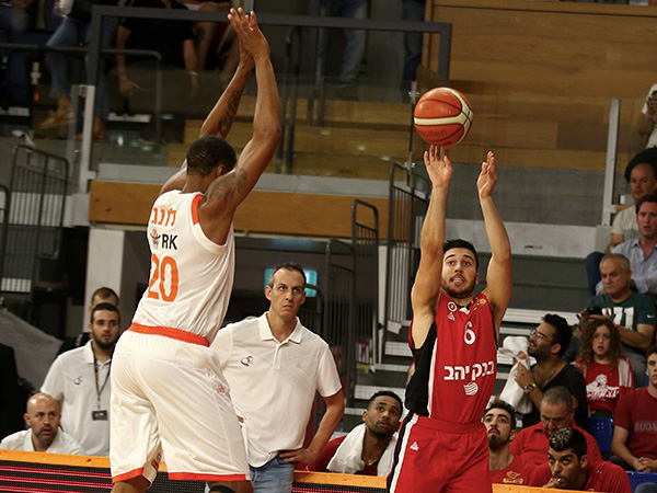 זה התחיל בשלשה של בלאט (אלן שיבר)