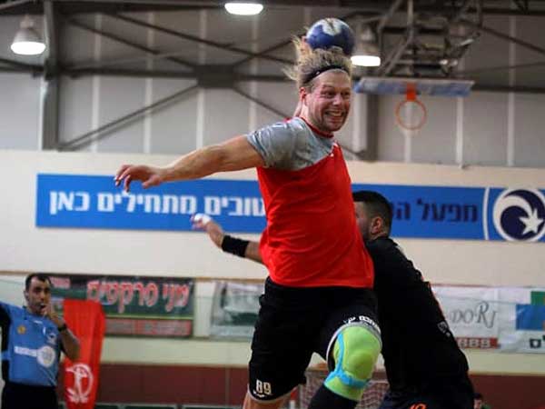 לנגהאנס, המצטיין של אשדוד (צילום: משה דהן)