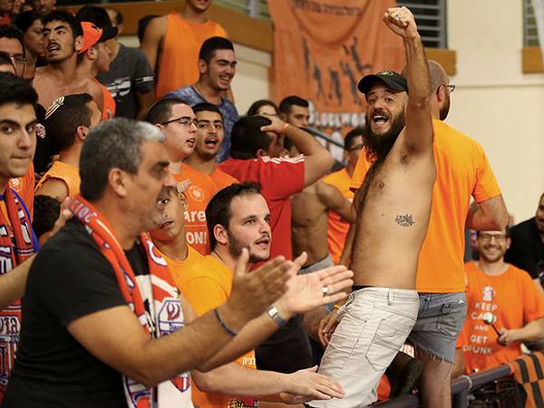 כבר לא סינדרלה (מנהלת הליגה)