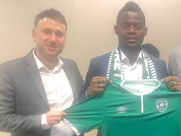 צ'יבוטה והחולצה החדשה שלו (צילום: לודוגורץ)