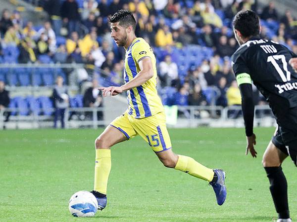 ממצטייני העונה. מיכה (אלן שיבר)