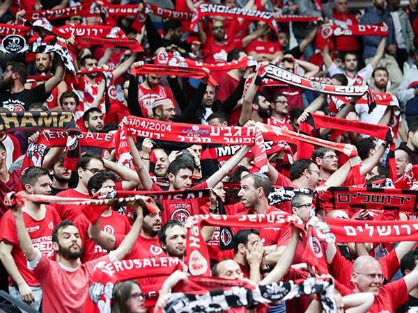 אוהדי ירושלים. יראו פיינל פור קרוב לבית? (דני מרון)
