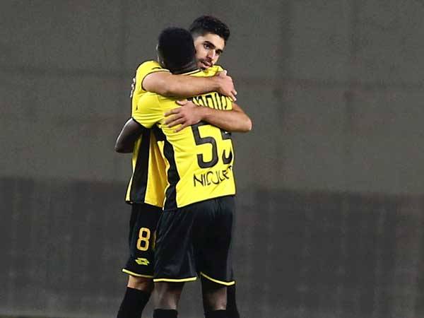 מבוקש באירופה. מוחמד (אלן שיבר)