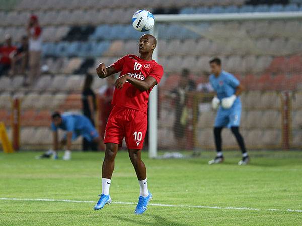 אינברום חזר למגרש שבו גדל (צילום: לירון מולדובן)