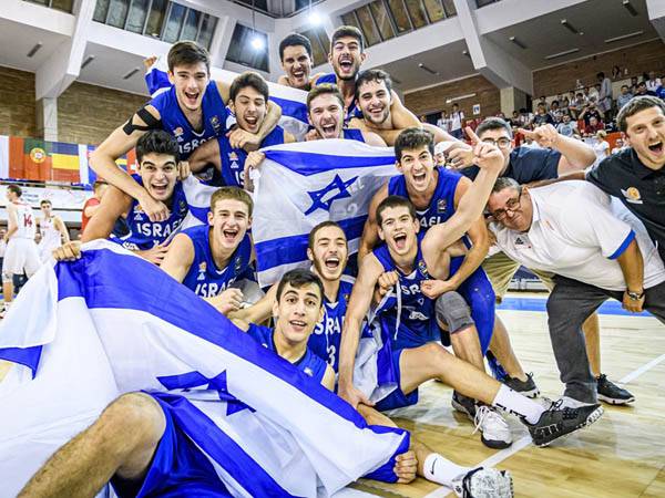 עשו היסטוריה. נבחרת הנוער בגמר אליפות אירופה (באדיבות איגוד הכדורסל)