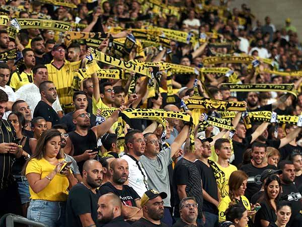 אוהדי בית"ר. ירידה קלה (אלן שיבר)