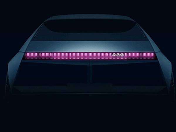 יונדאי רטרו-אלקטריק (צילום: יצרן)