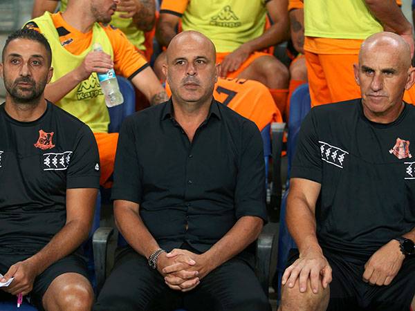 אבוקסיס. האם הוא הצליח להוריד את השחקנים לקרקע? (אלן שיבר)