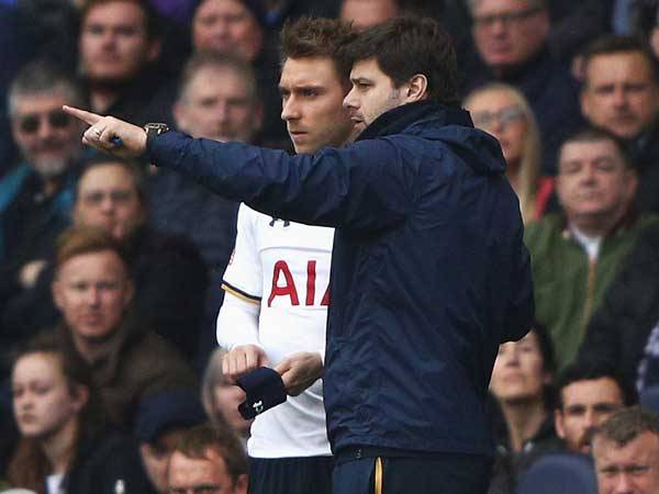 אריקסן עם פוצ'טינו. היה מעורב רק בשני שערים העונה (Getty)