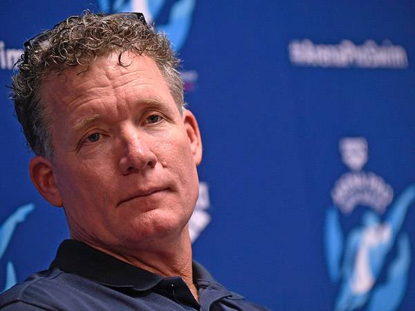 קריירה עשירה. מארש משמאל (באדיבות איגוד השחייה)