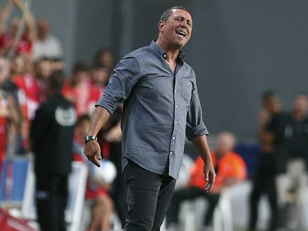 "בפגרה נתחיל את מערכת היחסים". קלינגר בשיחה הראשונה לשחקנים (צילום: אלן שיבר)