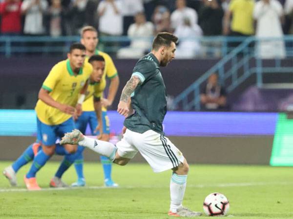 מסי. כבש את השער היחיד (GETTYIMAGES)