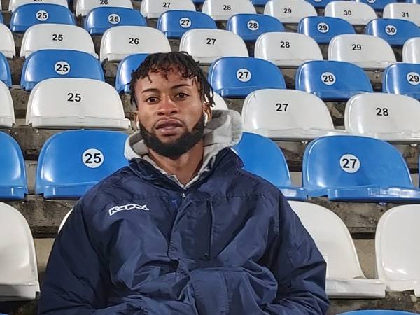 צפה במשחק מול בני יהודה. פוסטר