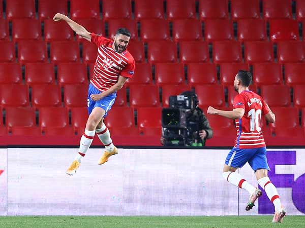 מולינה חוגג את היתרון של גראנדה (Getty)