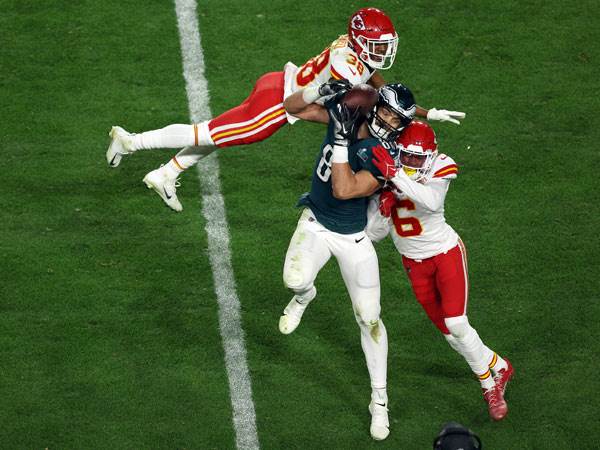 Carmen Mandato/Getty Images