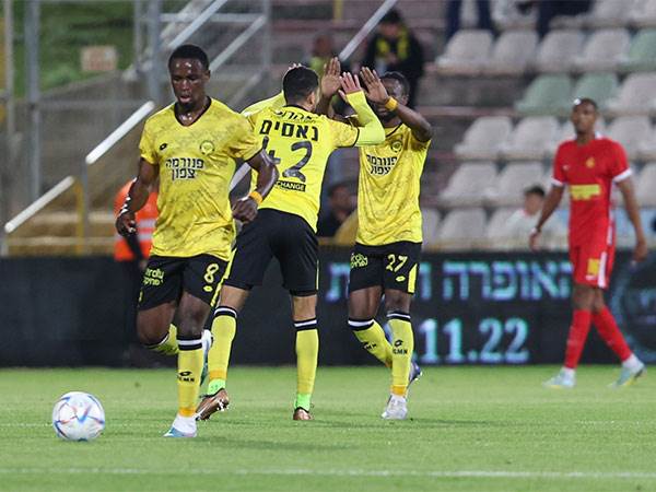 (לירון מולדובן)