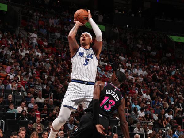 (Photo by Issac Baldizon/NBAE via Getty Images)