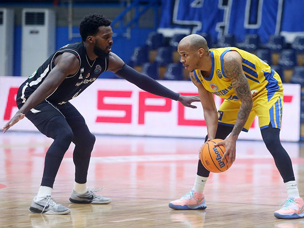 פריסטרי חזרו למשחק ברבע השלישי (FIBA)
