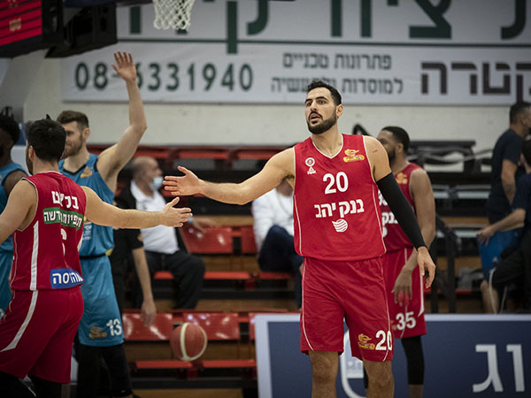 עדיין מושלמת, ירושלים (רז גליל, מנהלת הליגה)