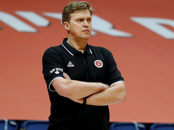 אדומייטיס. פתח ברגל שמאל (אלן שיבר)