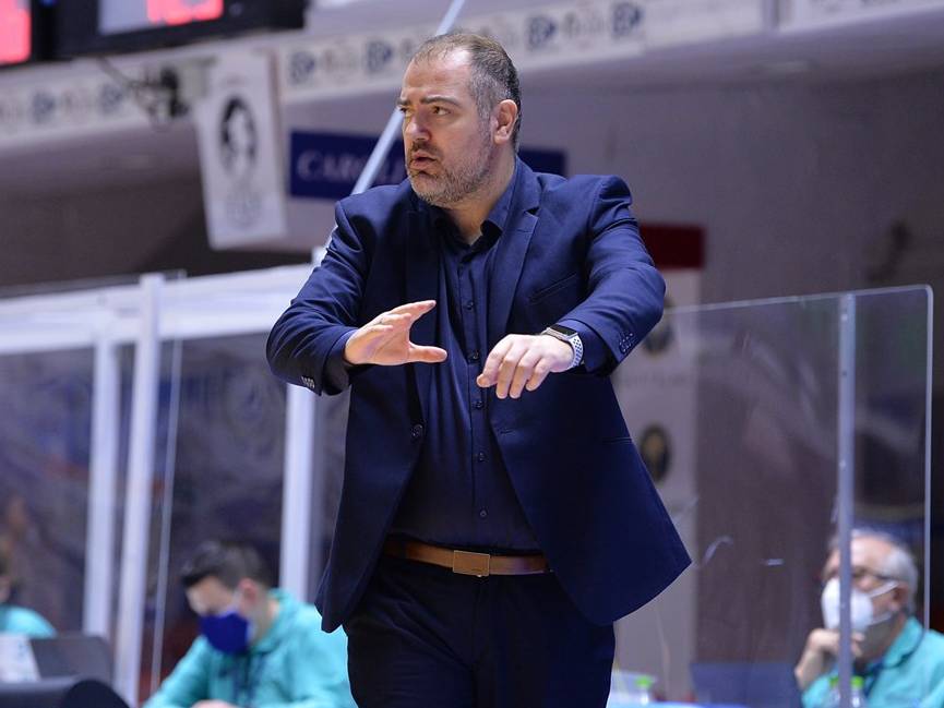 דדאס, מגיע אחרי הניצחון באיטליה (FIBA)