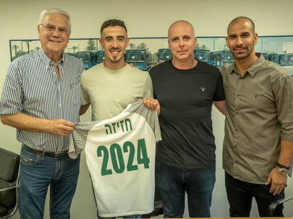 עם יעקב שחר, גל אלברמן וגלעד קצב (האתר הרשמי של מכבי חיפה)