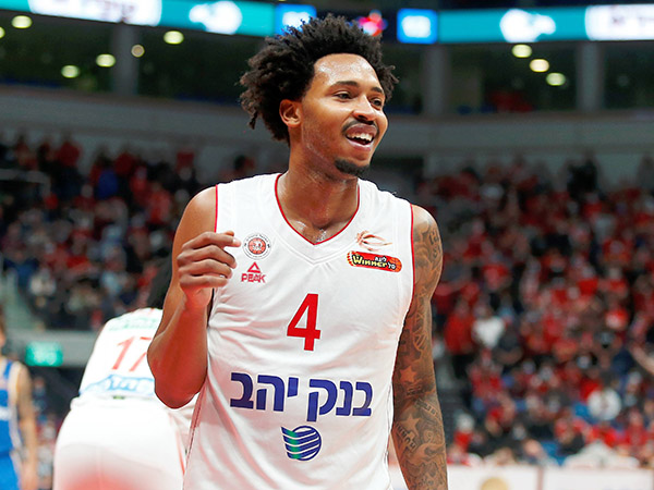 ערב אדיר שלו לא הספיק בסופו של דבר. אדאמס (אלן שיבר)
