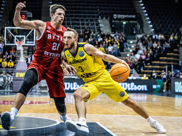 (FIBA)