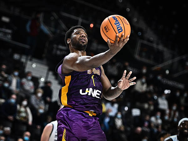 רגלנד. מהמצטיינים בחולון (FIBA)