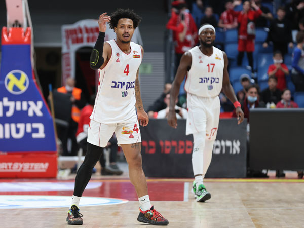 התבססו במקום הראשון (מנהלת הליגה)