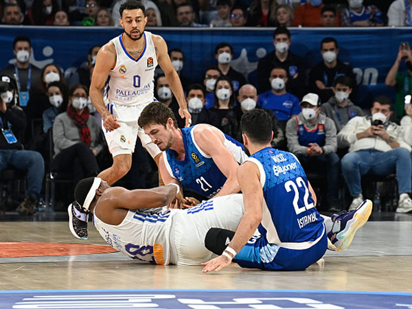 יהיה צמוד (Getty)