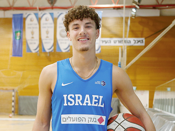 צפוי להיות האיש מספר 1 של הנבחרת. יעקב (אלן שיבר)
