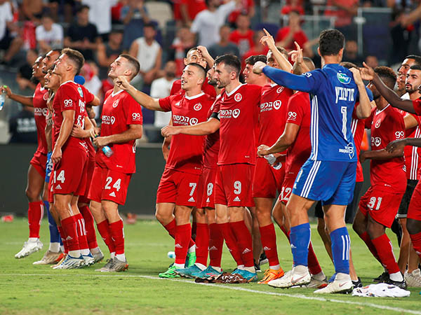"נקווה שתהיה קבוצה הרבה יותר טובה השנה" (אלן שיבר)