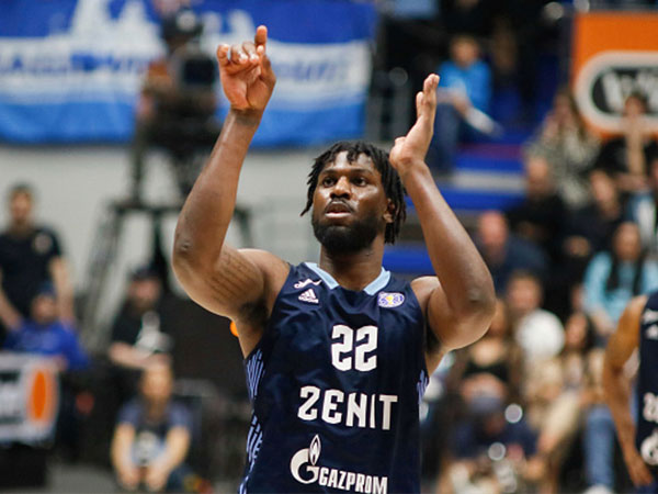 יתחיל דרך בנבחרת חוף השנהב? פוית'רס (Maksim Konstantinov/SOPA Images/LightRocket via Getty)